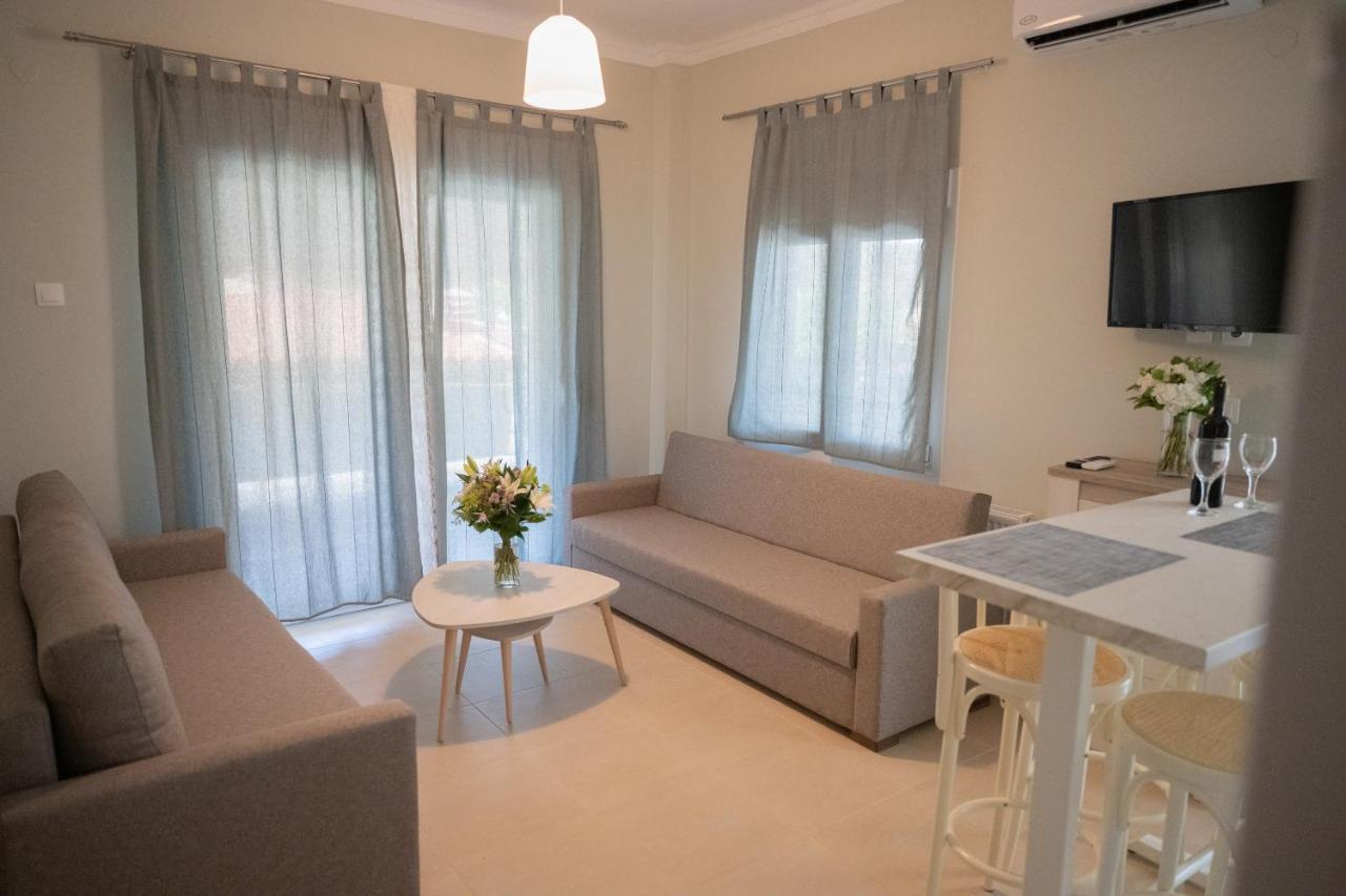 Zoe Seaview Apartment By Rentalspro - Nea Moudania Halkidiki Exterior foto