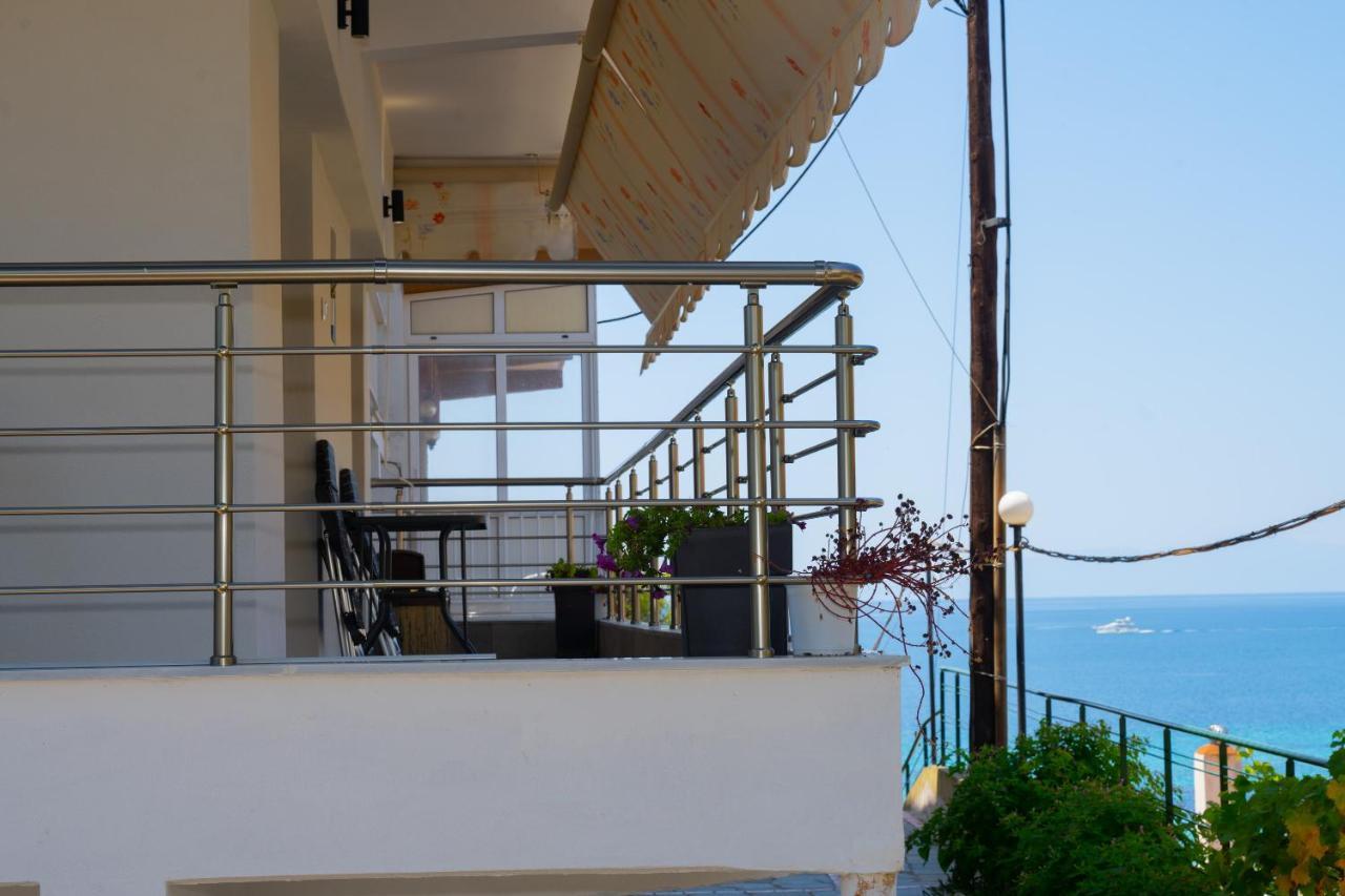 Zoe Seaview Apartment By Rentalspro - Nea Moudania Halkidiki Exterior foto